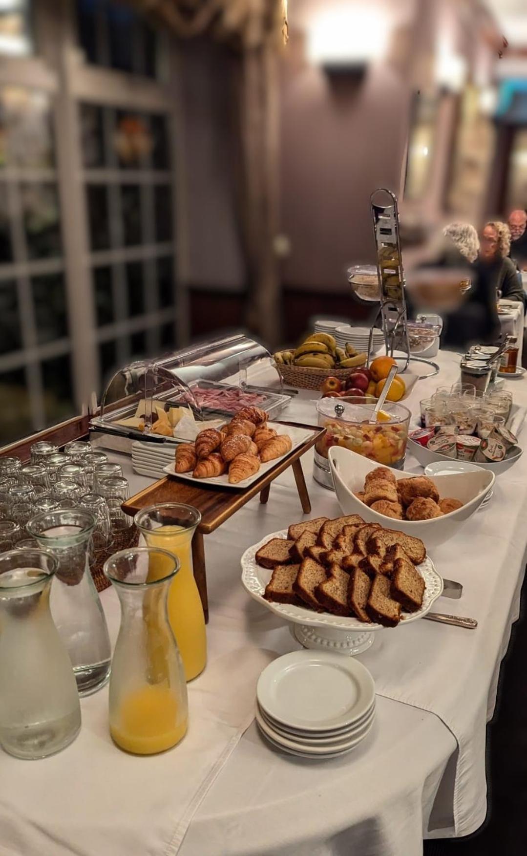 Foley'S Townhouse Killarney Otel Dış mekan fotoğraf