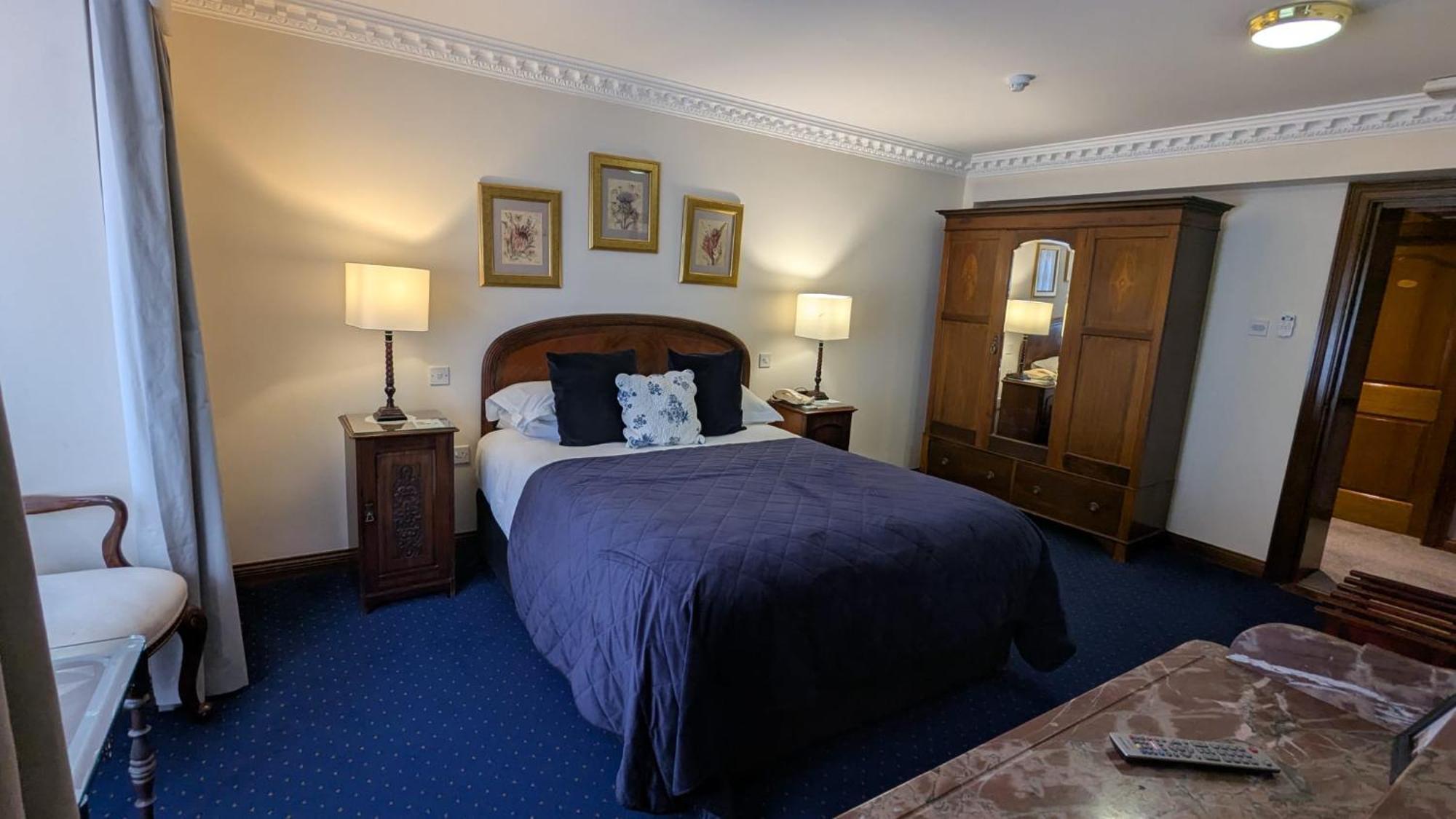 Foley'S Townhouse Killarney Otel Dış mekan fotoğraf