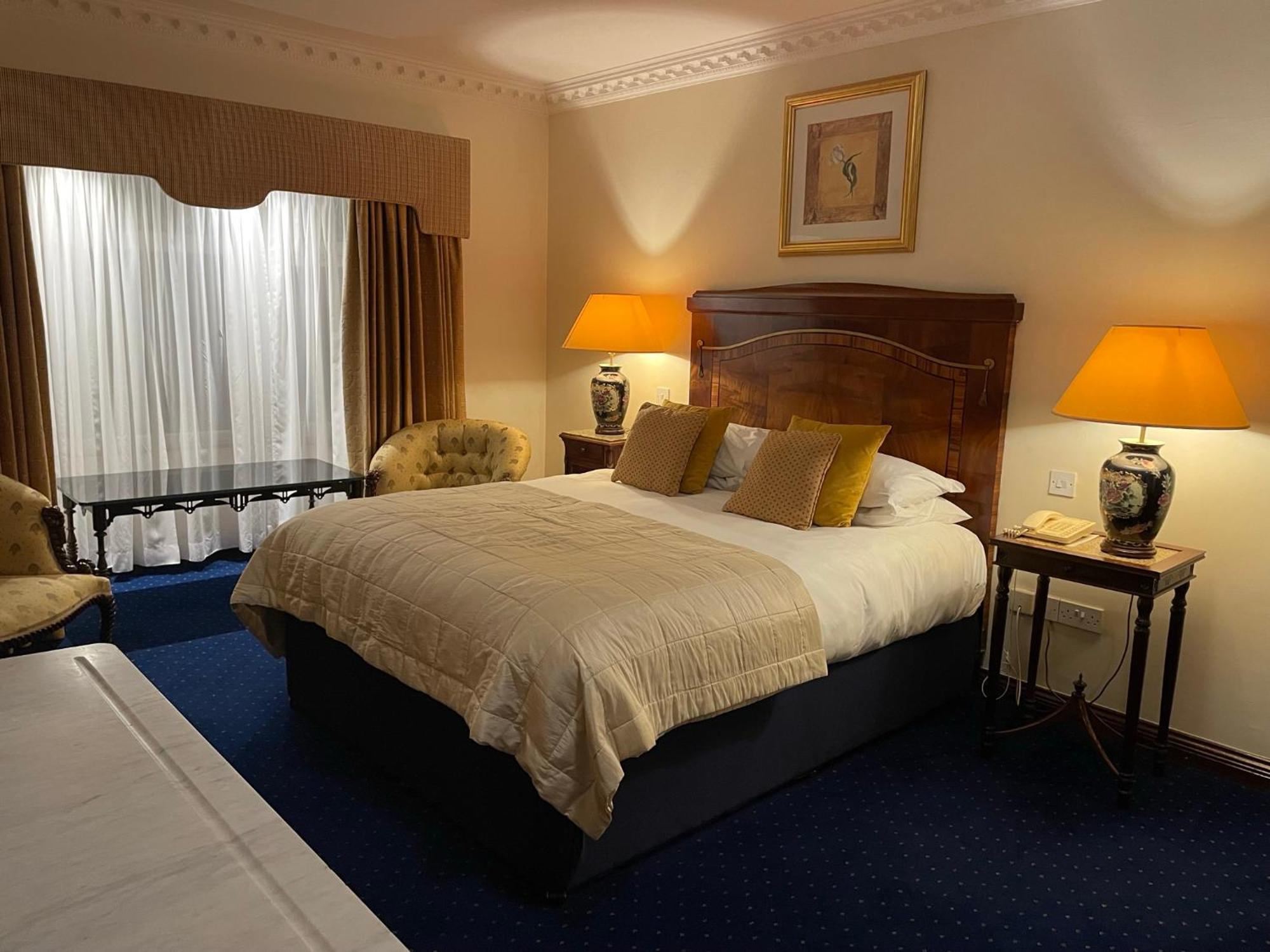 Foley'S Townhouse Killarney Otel Dış mekan fotoğraf