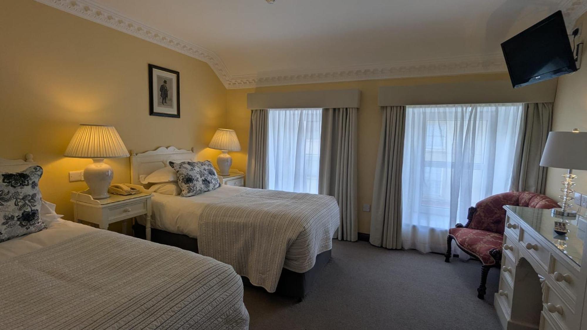 Foley'S Townhouse Killarney Otel Dış mekan fotoğraf
