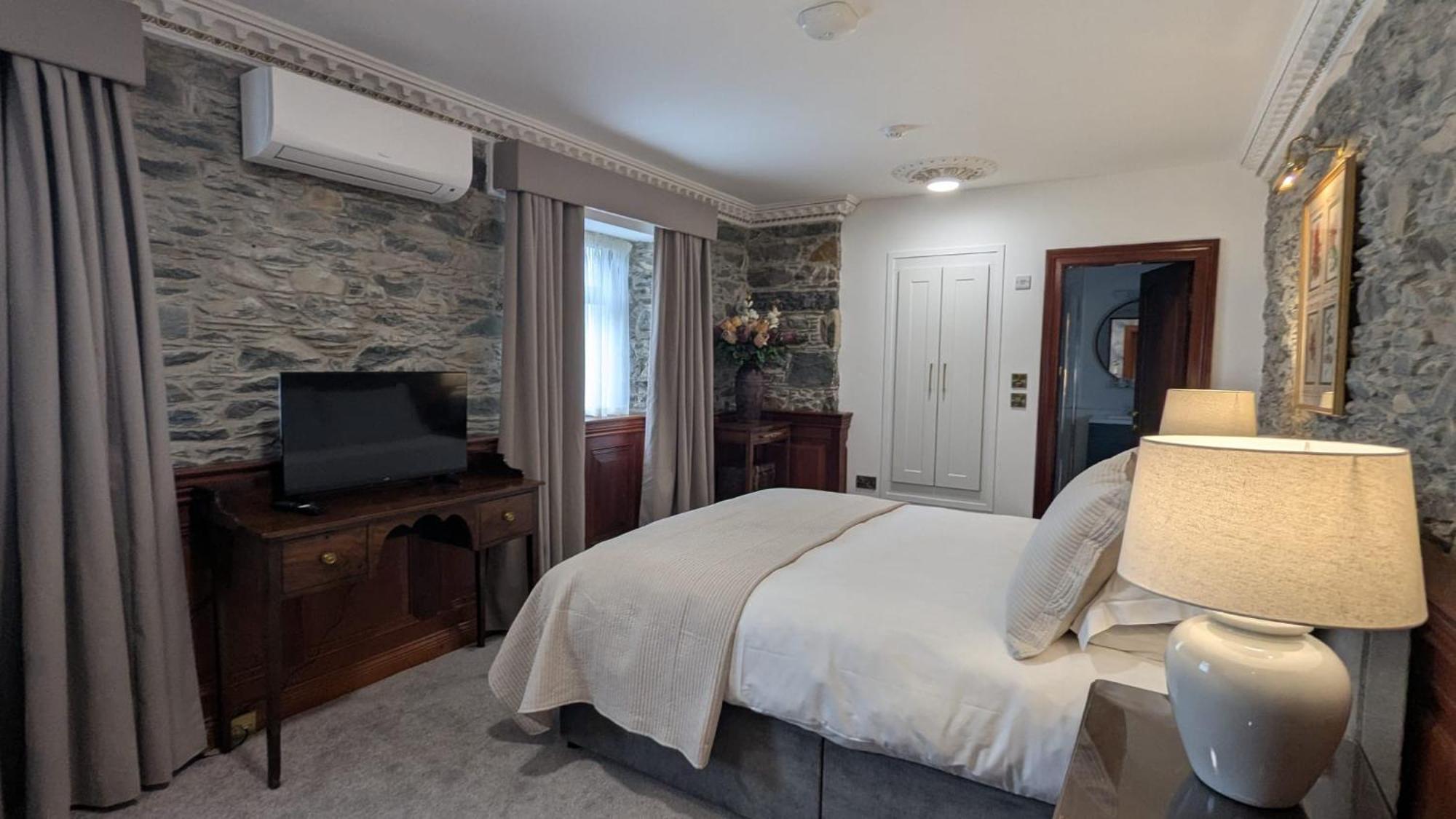 Foley'S Townhouse Killarney Otel Dış mekan fotoğraf